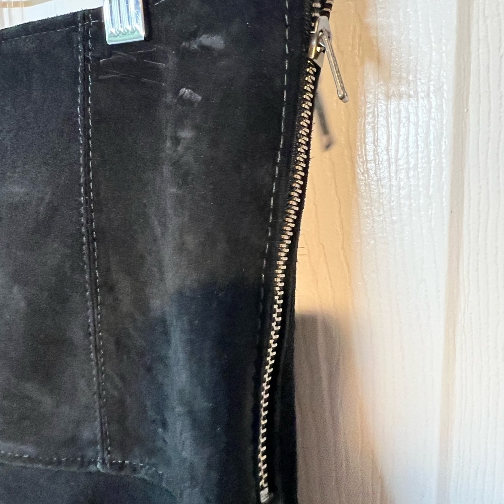 Black Suede Mini Skirt vintage - Picture 2 of 8
